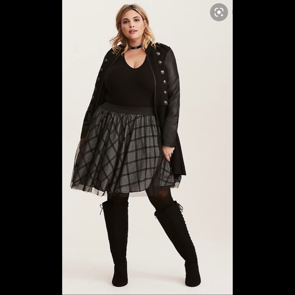 Torrid size 2 plaid skirt